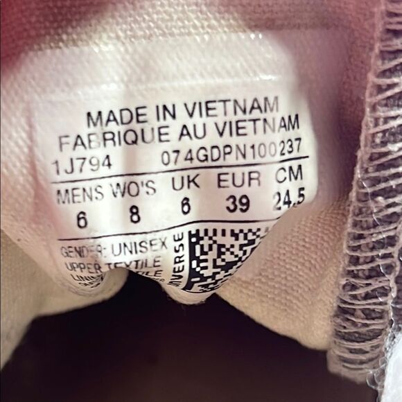 Converse Gray Low Top Unisex Sneakers M6 W8 - Picture 2 of 8